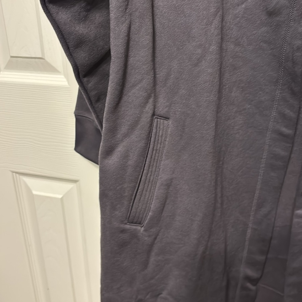 Black Hooded Robe - Picture 4 of 13